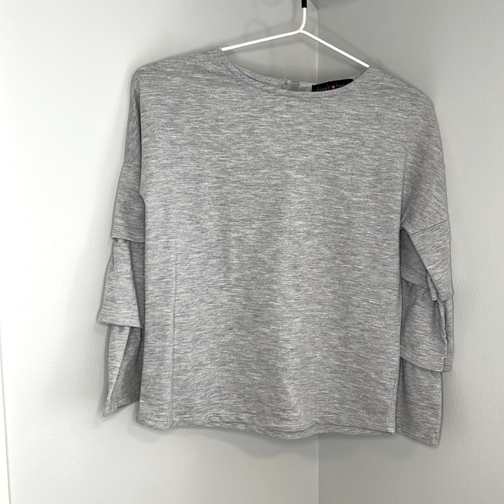 Kids medium (10-12) long sleeve top with ruffled sleeves